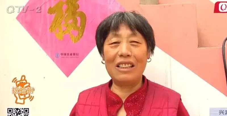 DƬ